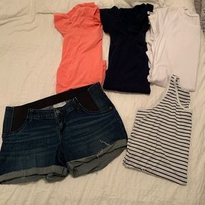 Maternity clothes lot